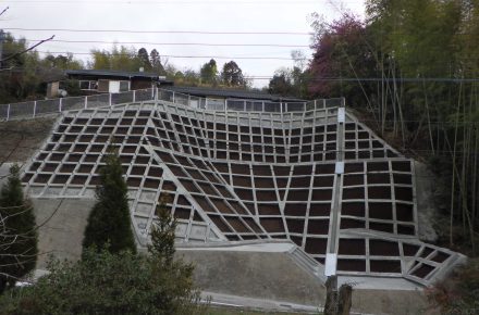 災害関連地域防災がけ崩れ対策事業（入佐13地区）工事