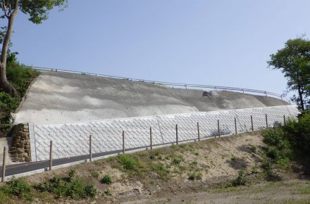 防災・安全交付金事業　市道堀内下原線法面保護工事（2-1工区）